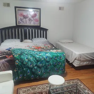 Cosy Bedroom 12mins To Airport Prudential Njit Umdj Penn Station Séjour chez l'habitant Newark